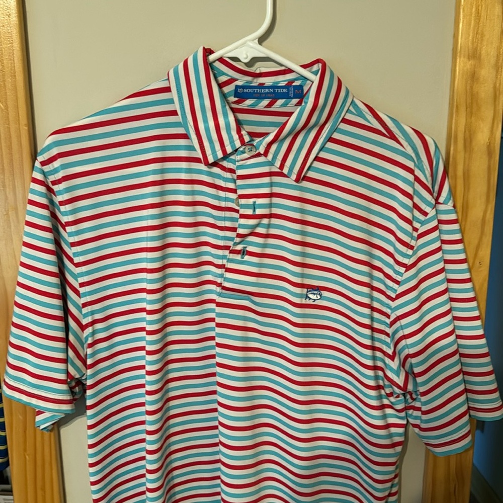 Men’s golf shirt